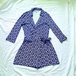 Diane von Furstenberg Faux wrap romper Blue and White design Size 10